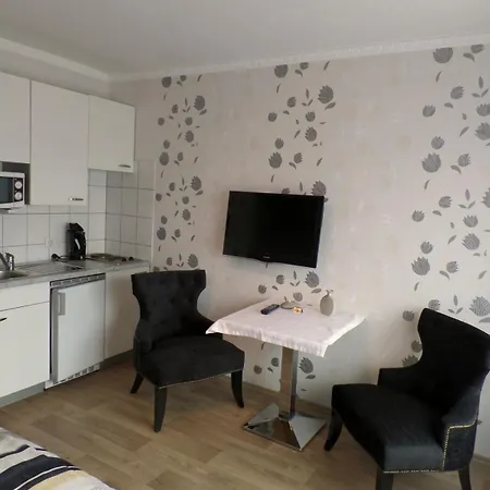 Zum Wiesengrund - Mit Singlekueche Apartament Angermunde